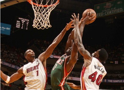 他在进攻端 他在进攻端